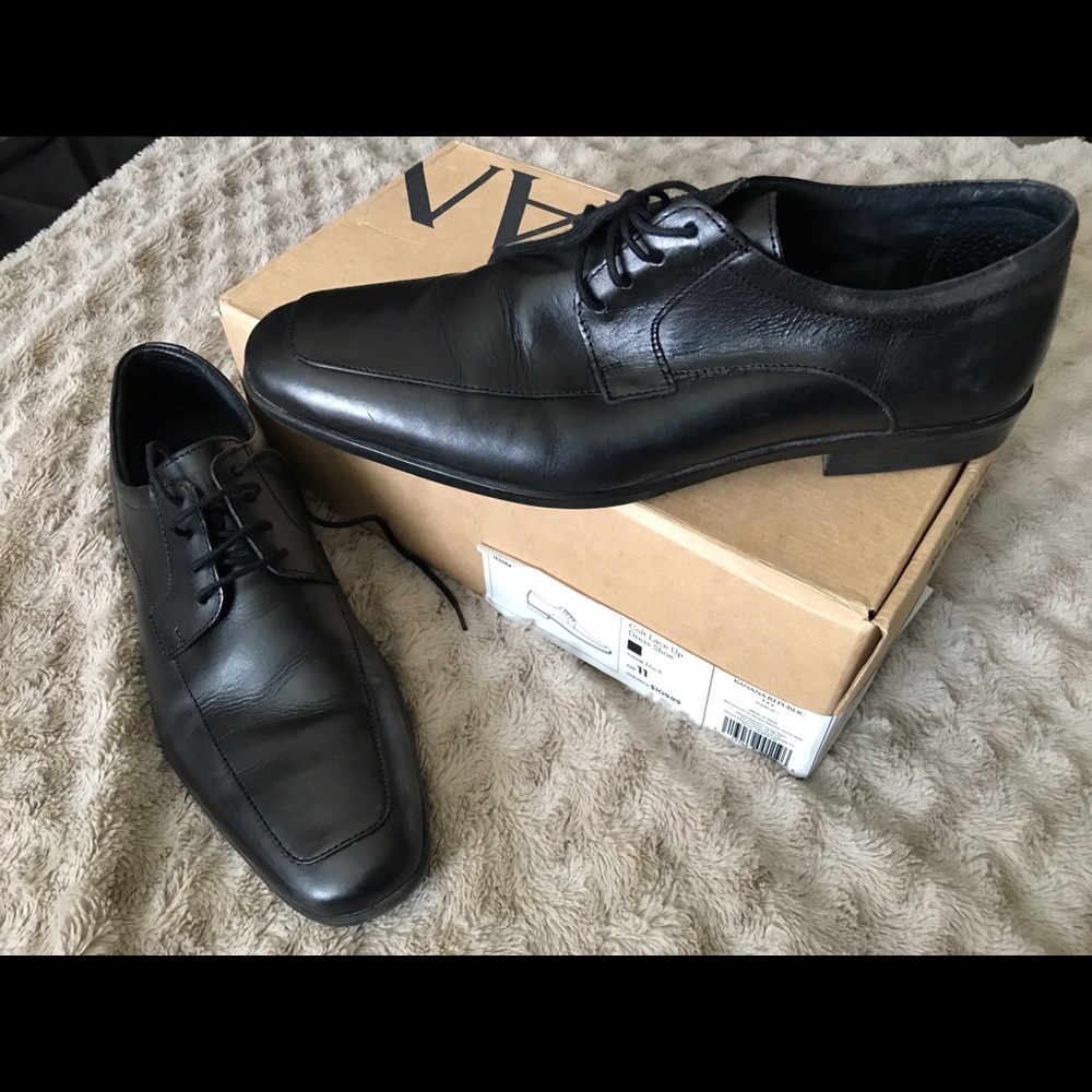 Banana Republic Colt dress shoe black 11